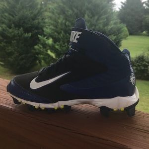 Almost new Nike high top cleats